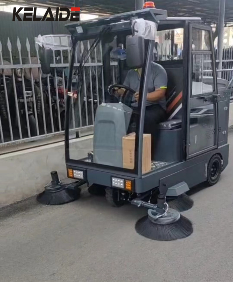 ɽ|{ߵؙC(j)2100īGɫ